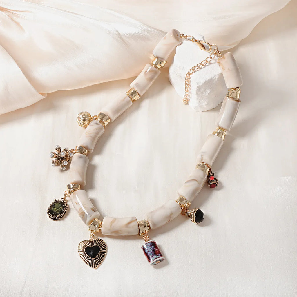 Resin bamboo heart pendant necklace with electroplated picture colour finish