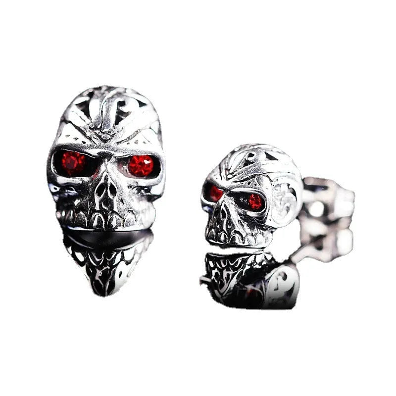 Retro red eye ghost head skull stud earrings with electroplated alloy construction