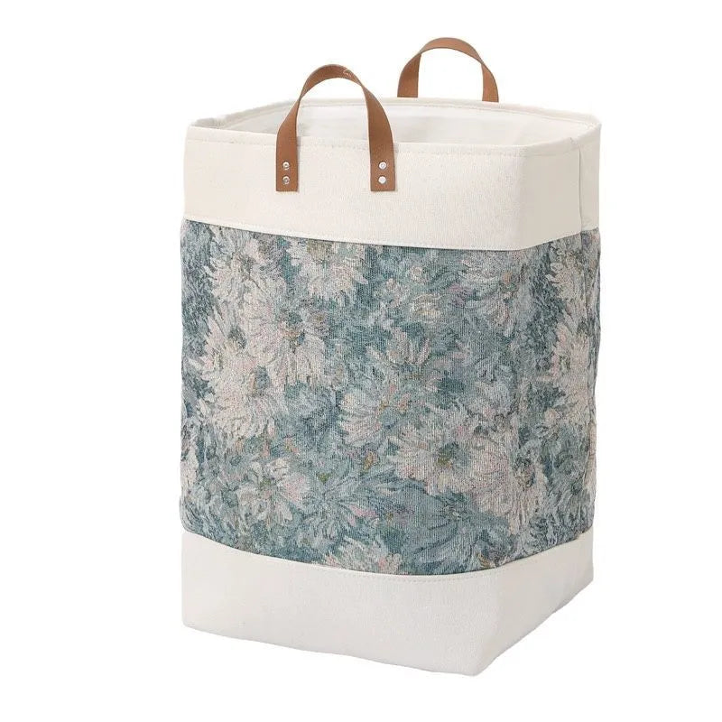 Fabric storage box with lid measuring 35x35x55 cm in a colourful bear pattern for quilt and bedding organisation.