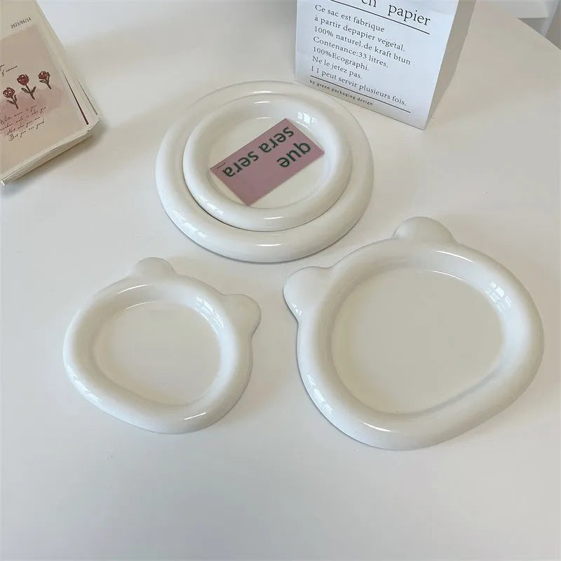 White porcelain plate with bear doodle design, 15cm diameter, microwave safe ceramic tableware