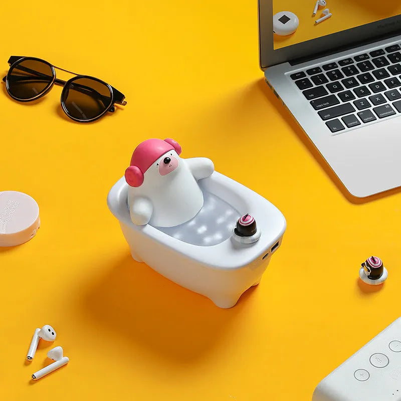 White USB air humidifier and essential oil diffuser with 550ml water tank on a desk.