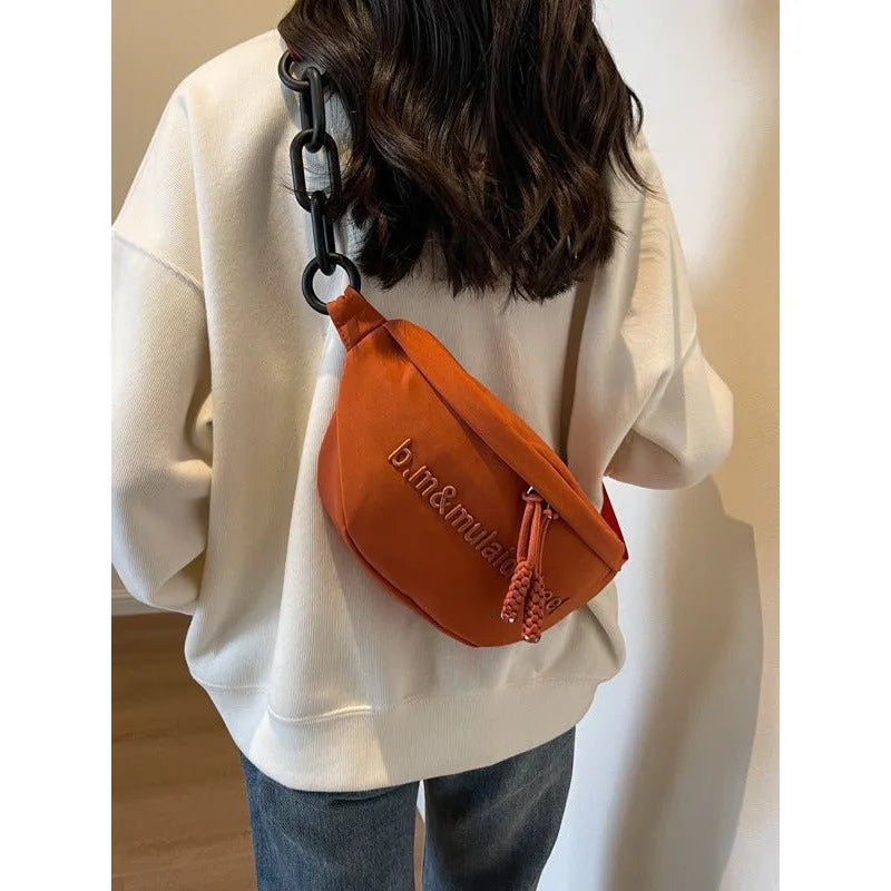 Women's shoulder bag in nylon with chain detail and outer pocket, urban simplicity style, beige colour option