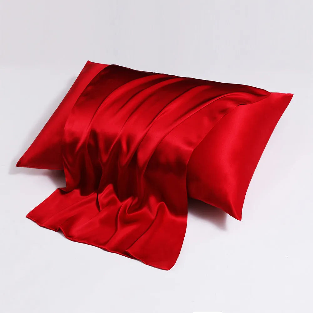 Silk pillowcase with concealed zipper in mulberry silk, double-sided design