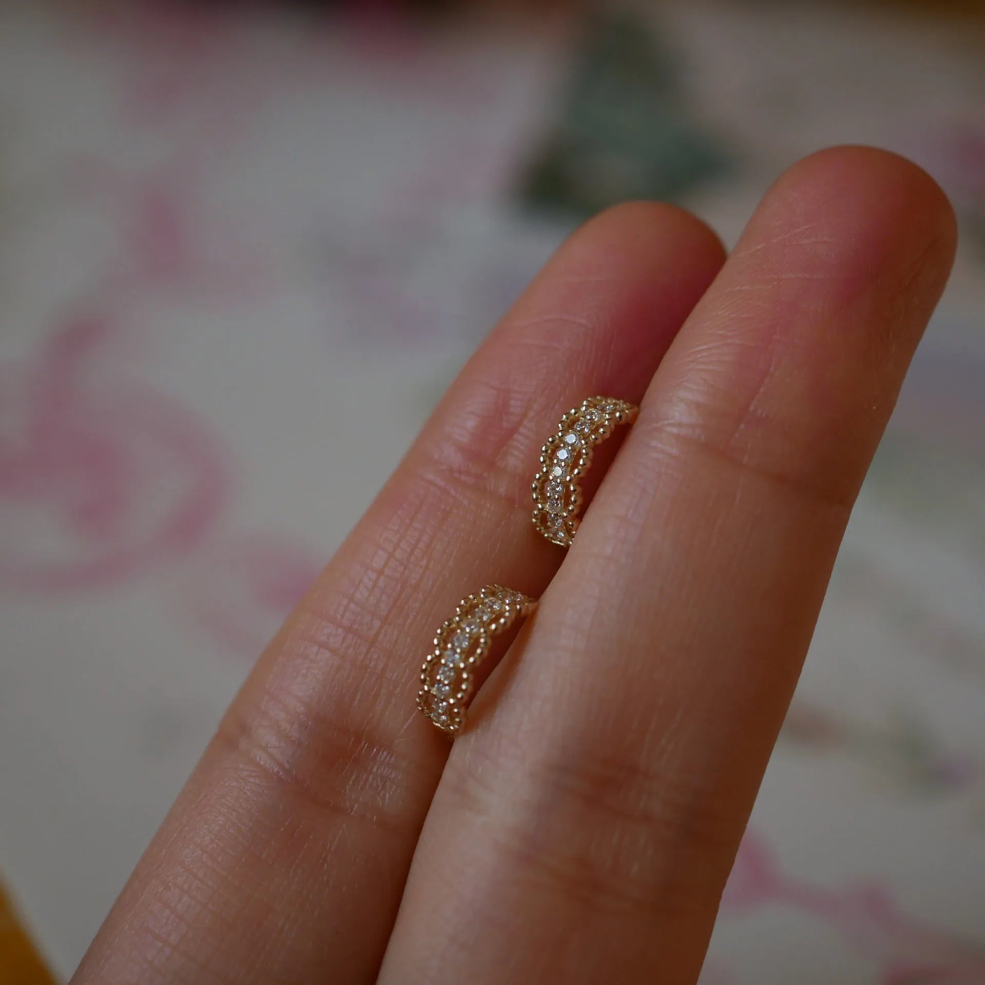 Gold lace ear clip small earrings in 925 silver with electroplated 18K gold finish