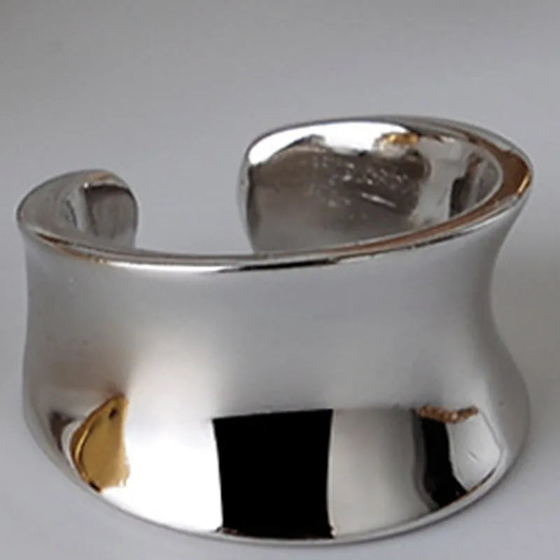 S925 sterling silver glossy round ear clip in white gold or 18K gold, Korean style geometric earring for women