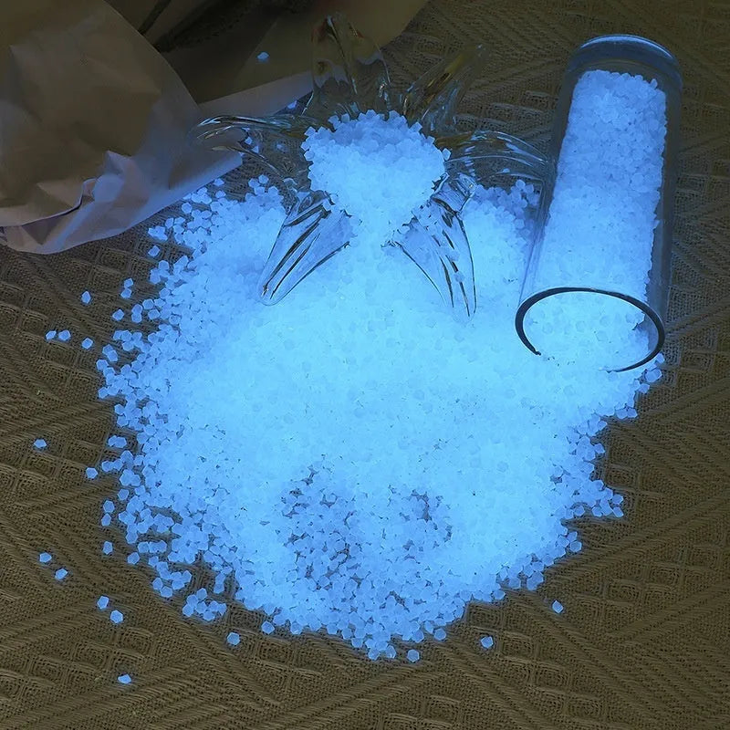Blue luminous sand 3-5mm in a bag for aquarium decoration and fish tank landscape