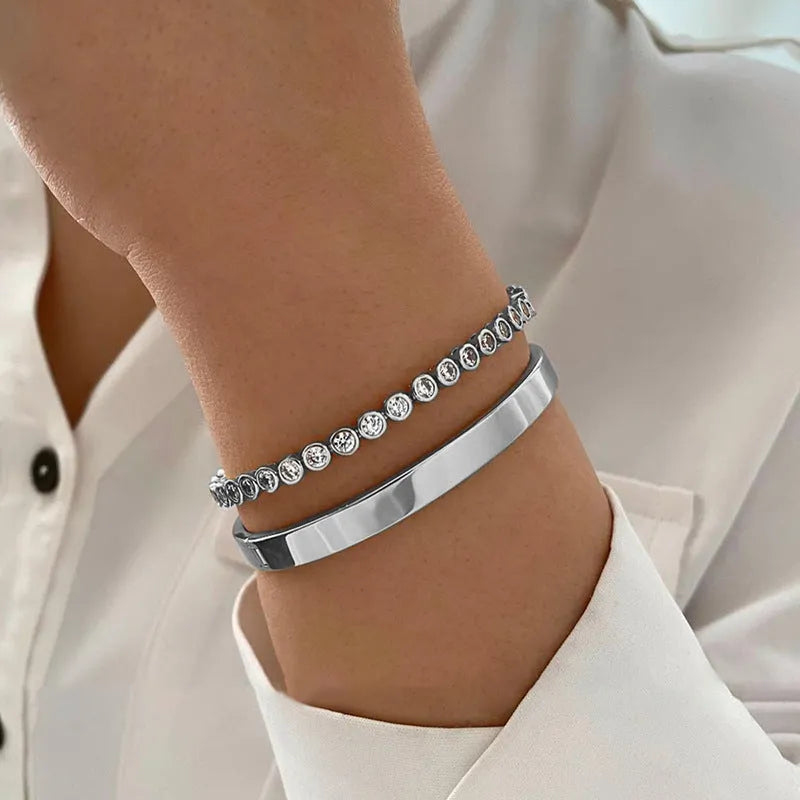 Retro zinc alloy drop shape geometric bracelet set for women gold and silver finish
