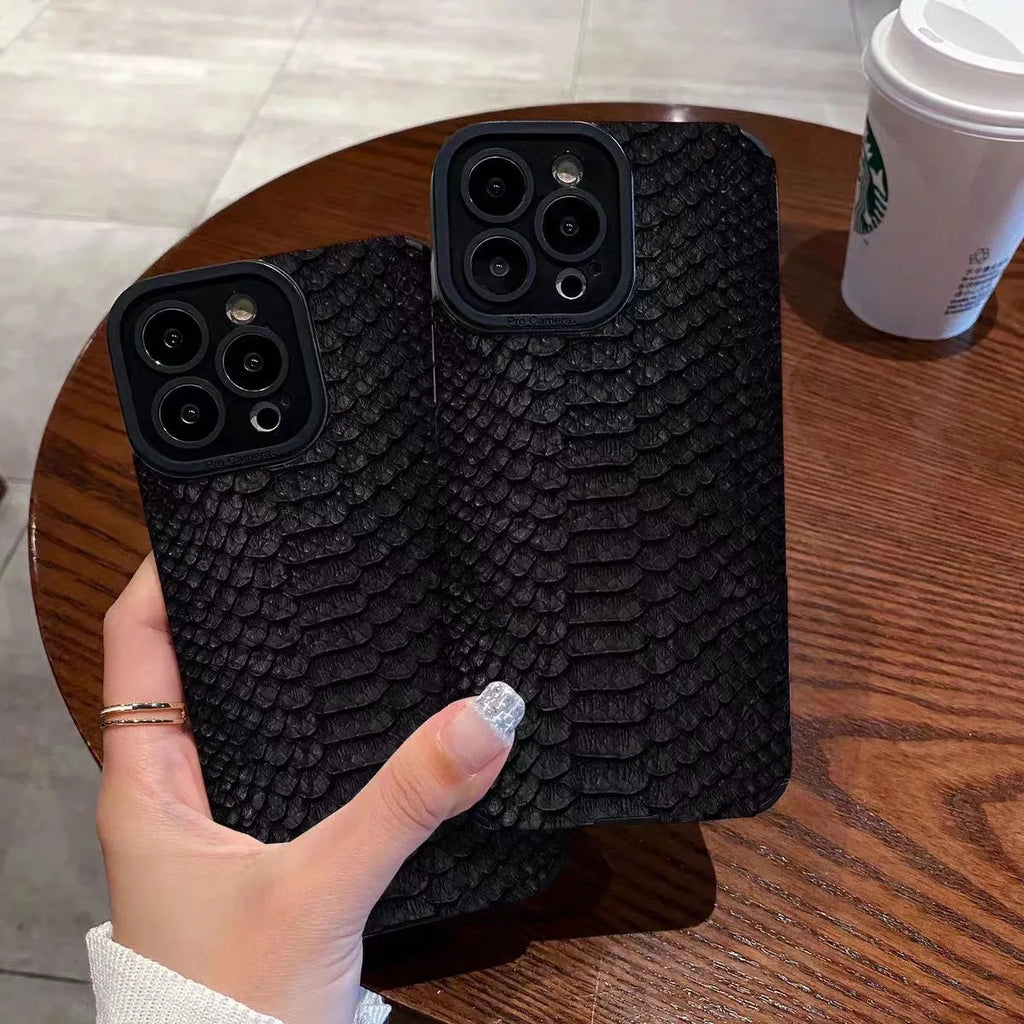 Black TPU phone case for iPhone 13 Pro Max with three-dimensional scales pattern and anti-fingerprint finish