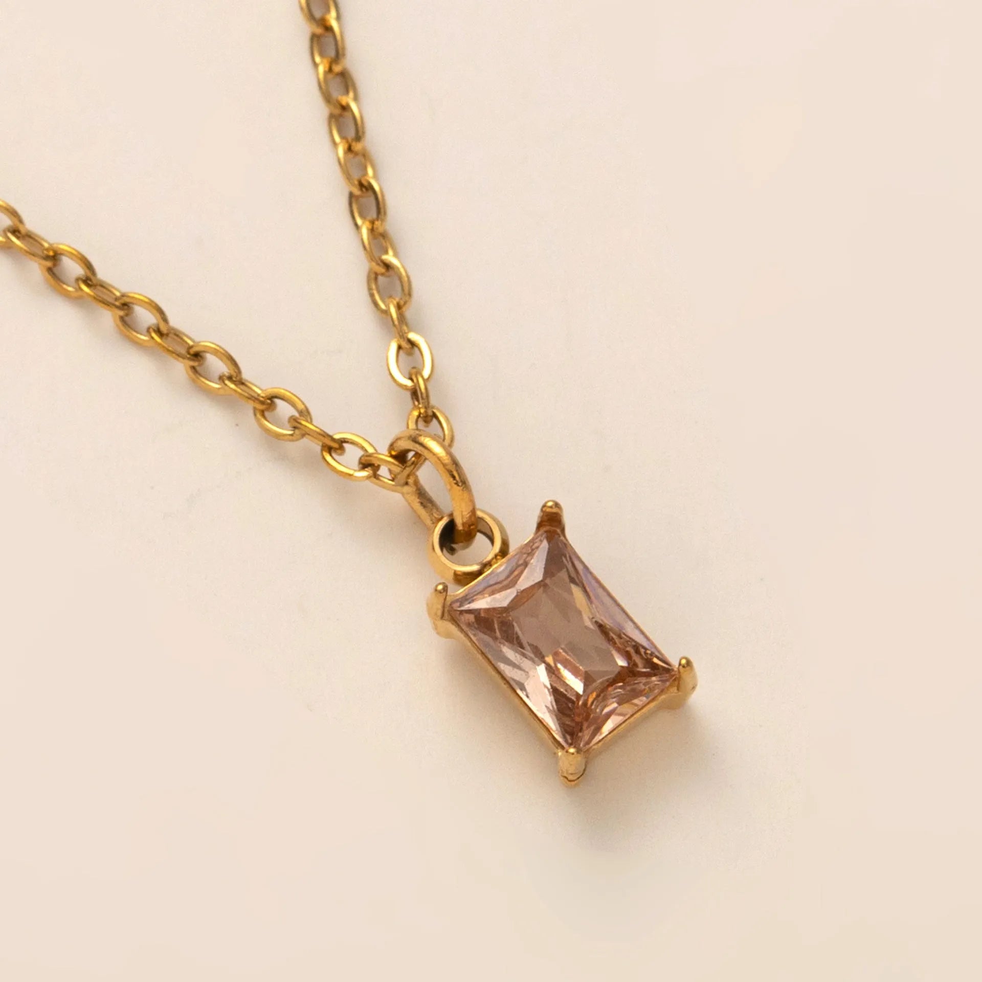 Titanium steel necklace with geometric rectangular birthstone pendant and O-link chain on unisex collarbone length 41-50cm