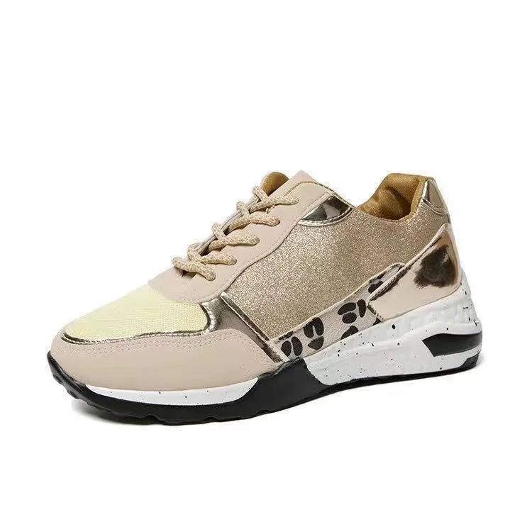 Women's lace-up wedge flat sneakers with 3-5cm muffin heel, round toe, artificial PU upper, rubber sole, beige or grey