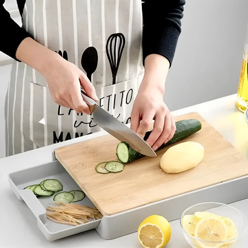 Large square bamboo cutting board 32.5cm x 24.5cm x 4.8cm on kitchen counter