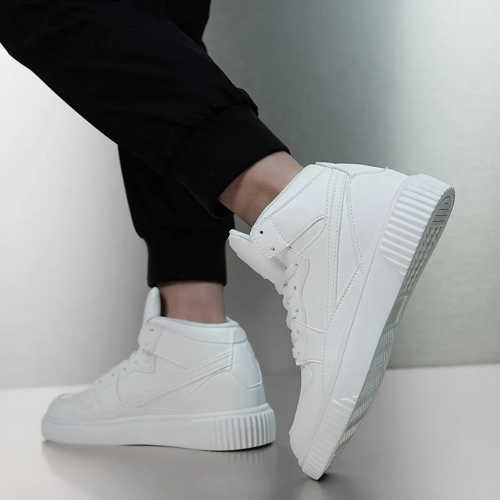 White men's casual round-toe shoes made of microfiber for autumn and winter.