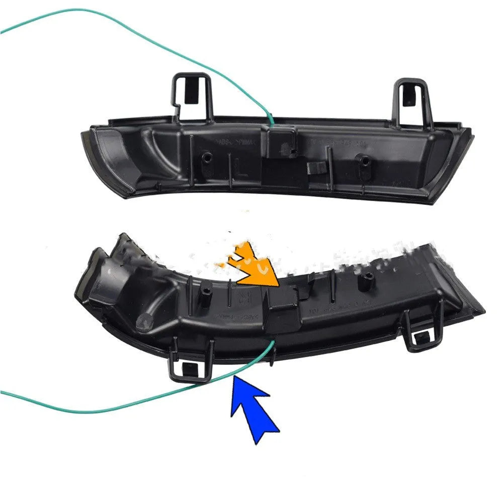 Volkswagen running water sequential turn signal light in ABS housing for Golf MK5.