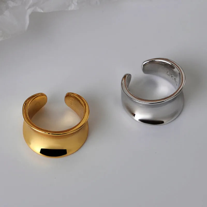 S925 sterling silver glossy round ear clip in white gold or 18K gold, Korean style geometric earring for women