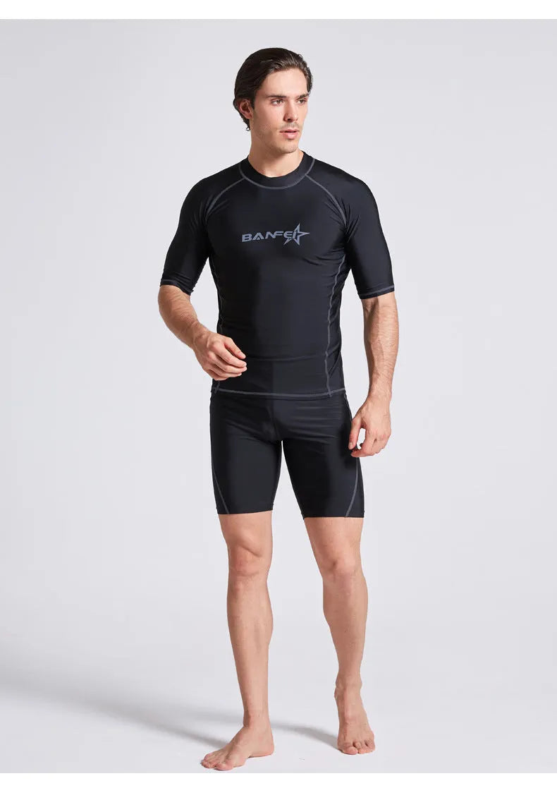 Men's quick-dry half sleeve swimsuit set in nylon fabric for snorkelling and surfing activities