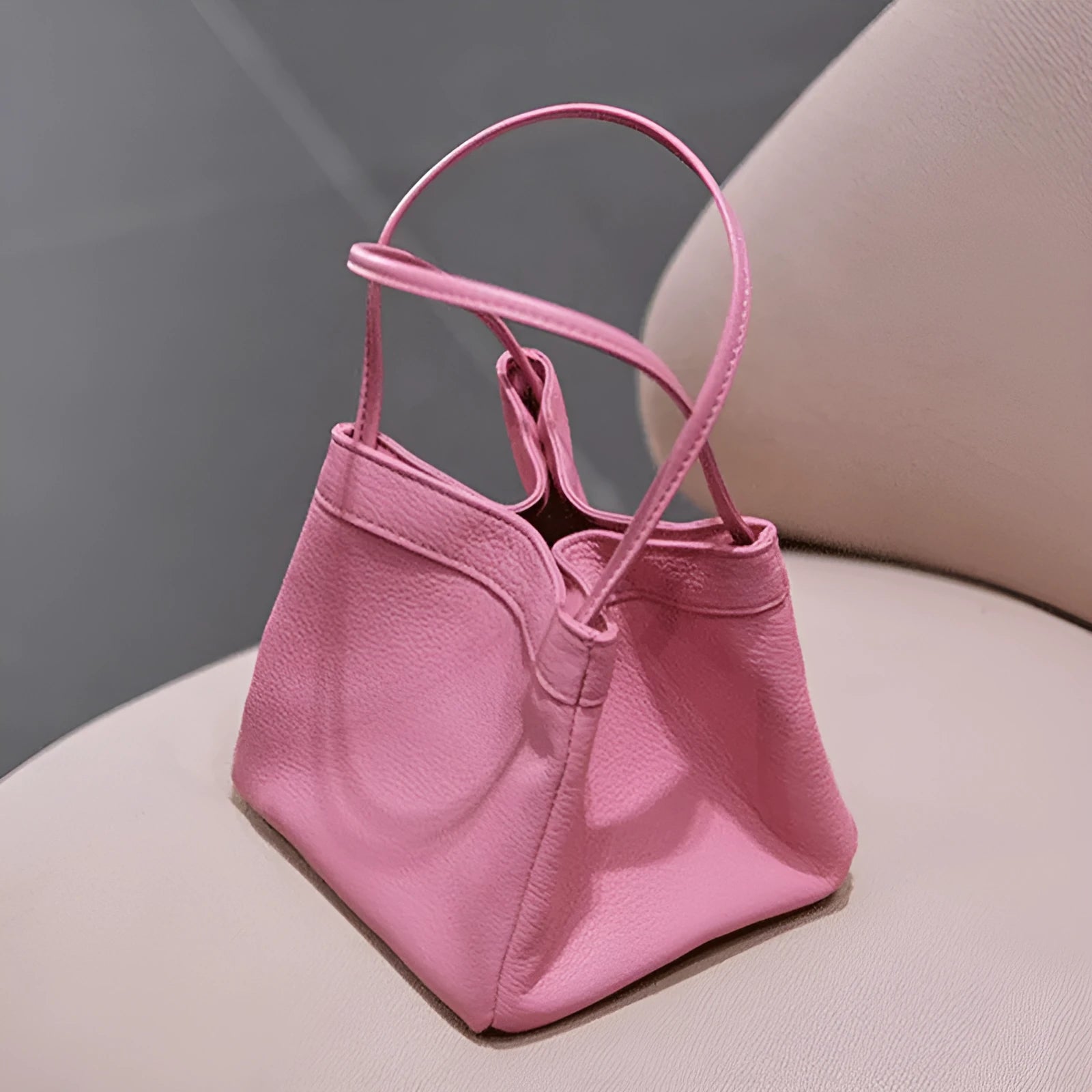Small square PU bucket handbag in solid colour, niche design texture, women's handbag