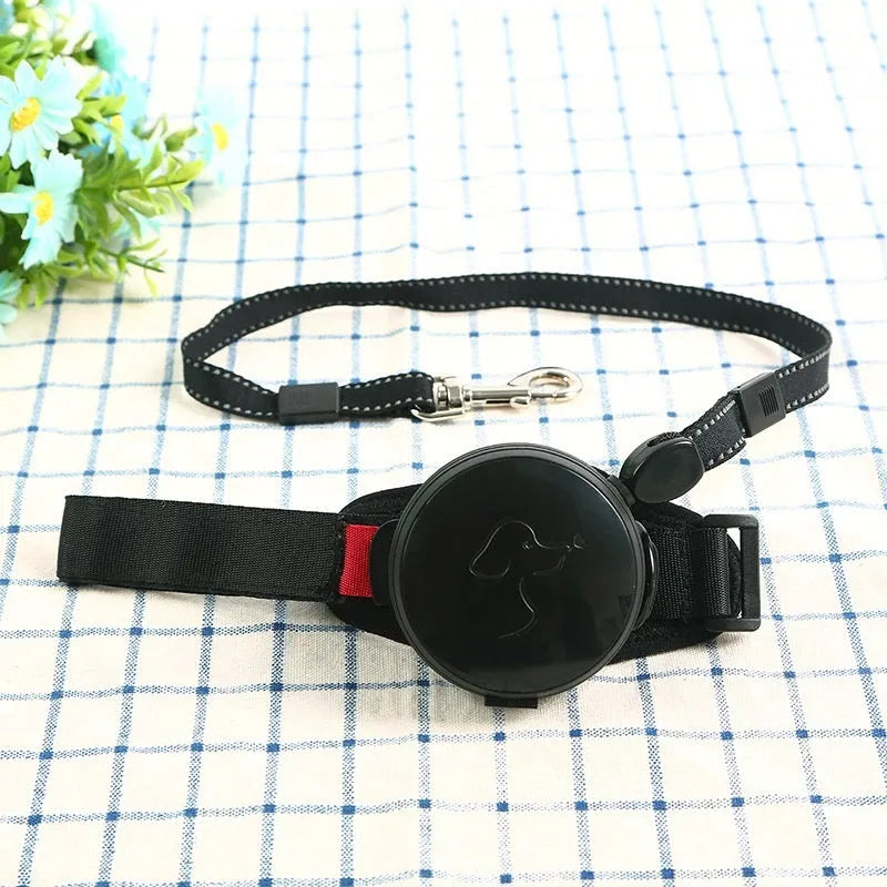 Automatic retractable dog leash with colourful options and 3-metre nylon cord