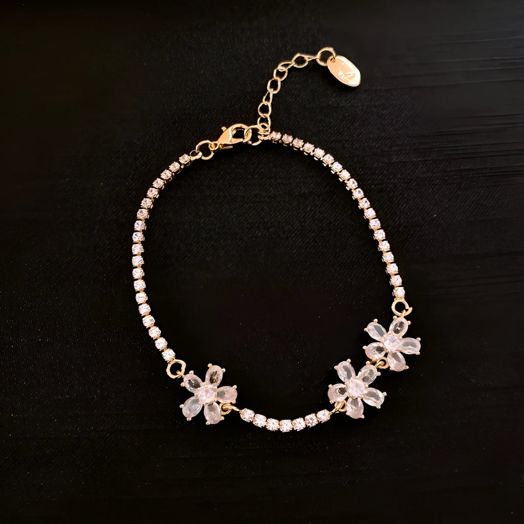 Women's copper geometric bracelet with inlaid zircon stones in gold colour