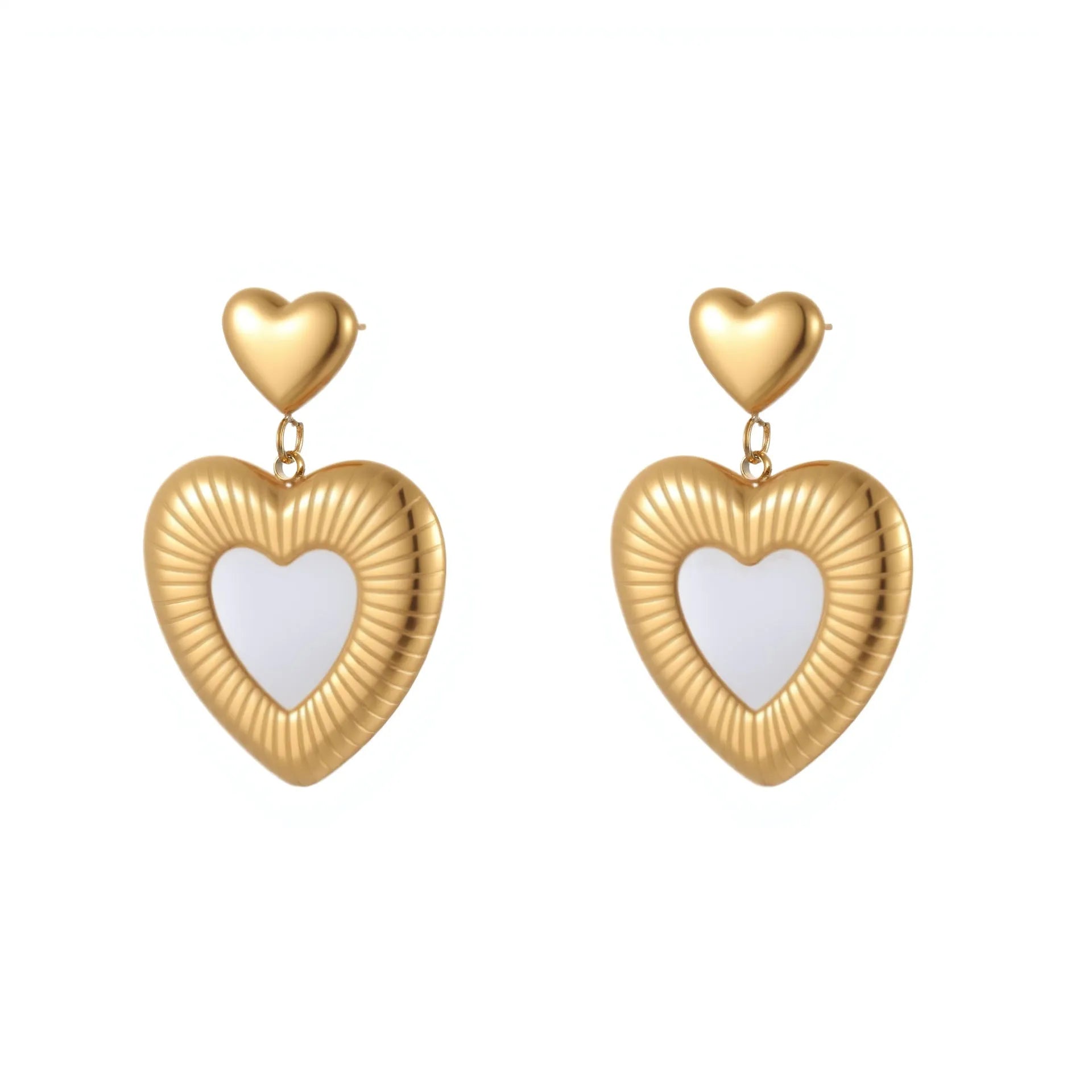 Gold-colour electroplated heart earrings with fritillary detail on stainless steel