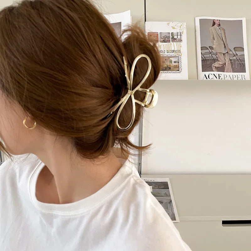 Korean style alloy bow barrette hair clip in gold or silver finish for women