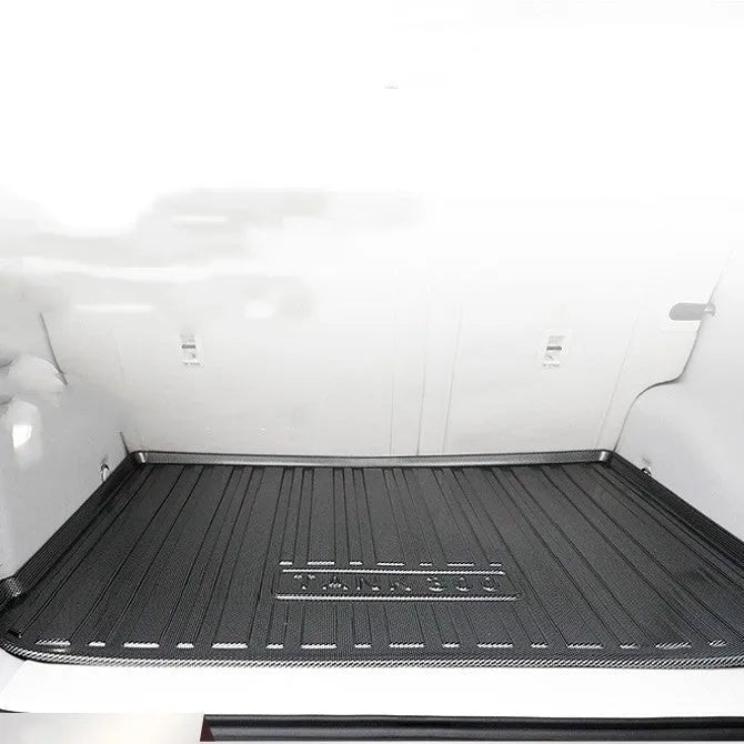Black carbon fibre pattern TPE car boot liner for vehicle cargo protection