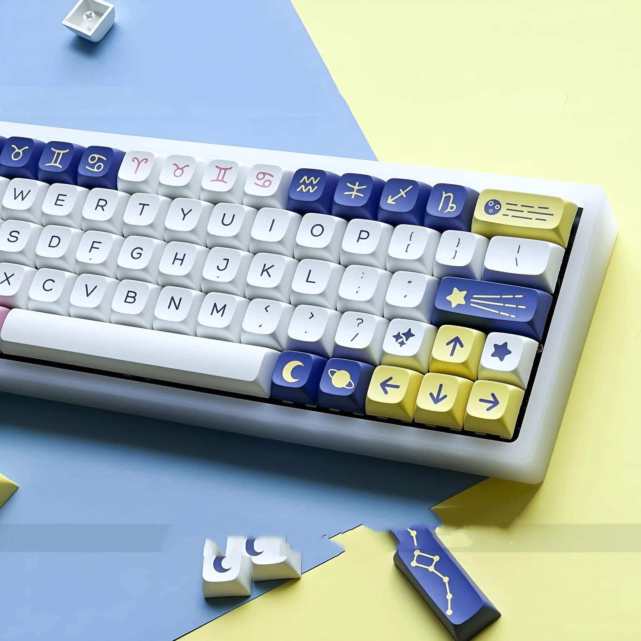Magician Constellation keycap set with 132 XDA height keys featuring a celestial design