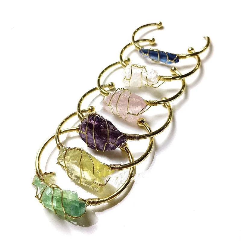 Natural crystal rough stone bracelet with gold geometric winding in bohemian ethnic style