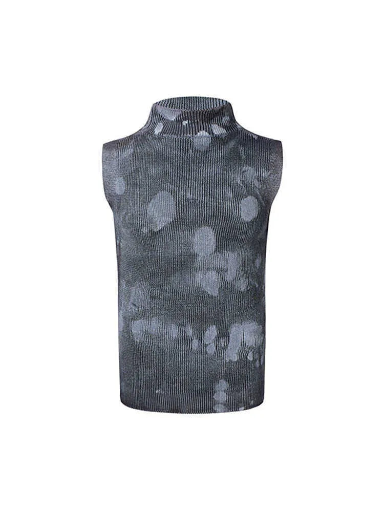Men's black silver pastebrushing wool vest with stand collar turtleneck and sleeveless design