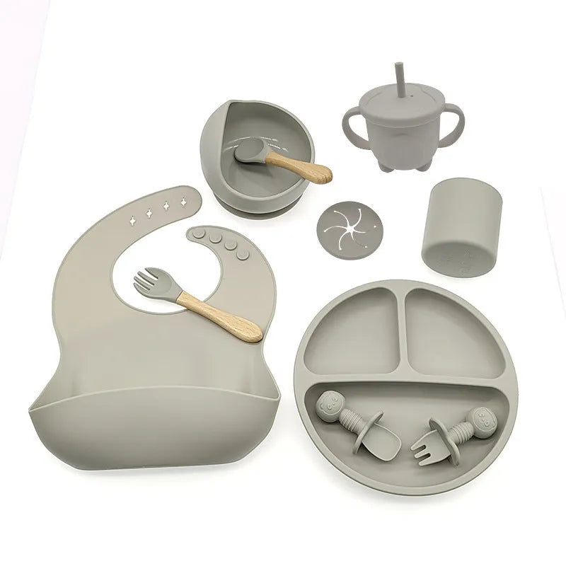 Baby silicone tableware 10 piece set in simple style for feeding over 6 months