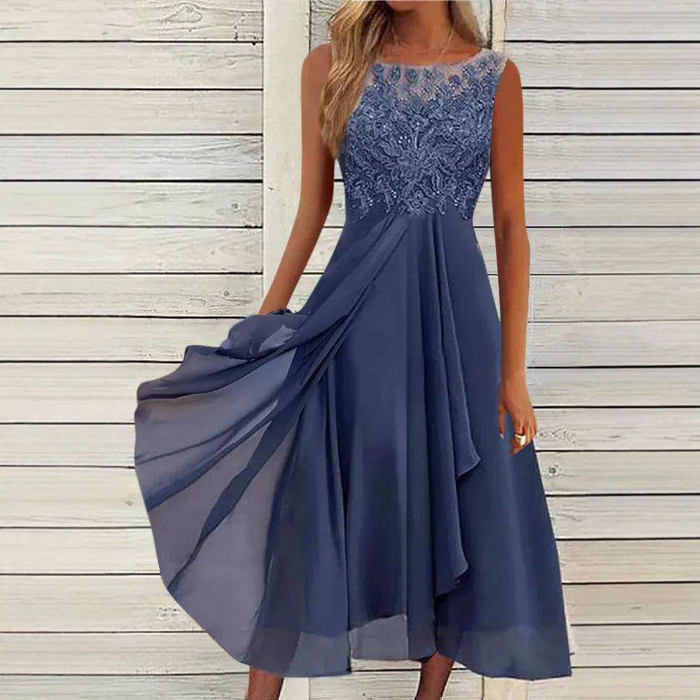 Women's sleeveless green chiffon dress with lace hollow-out detail and a mid-length princess skirt.