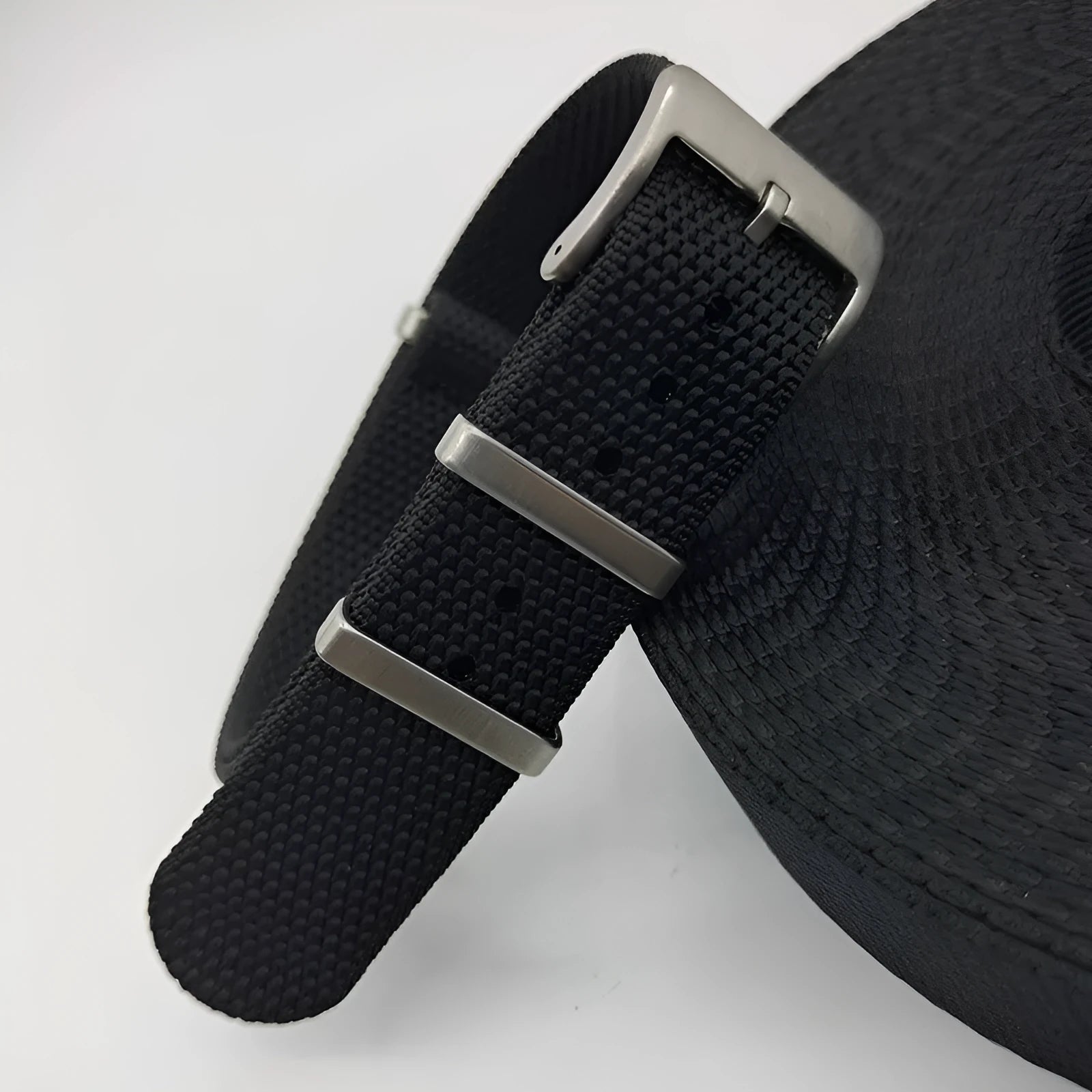 Integrated nylon watch strap in army green colour for 20mm or 22mm watch lugs.