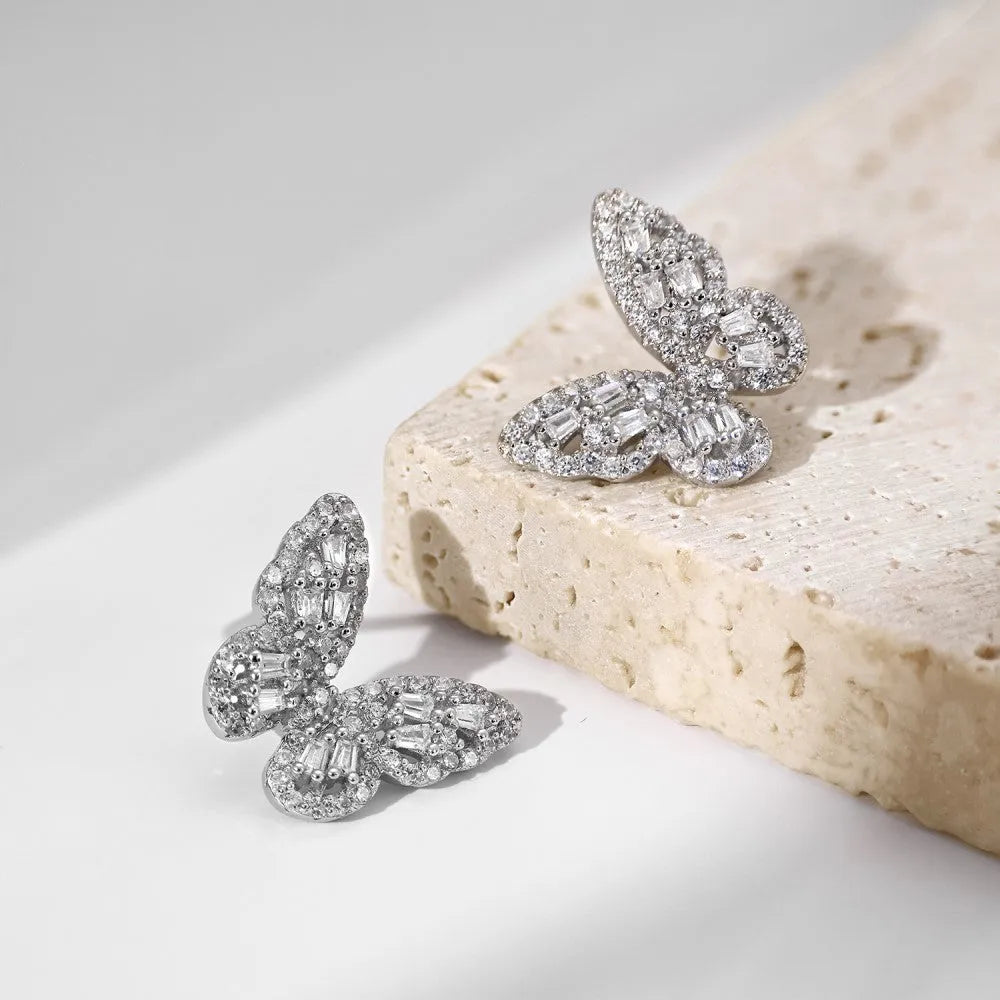 S925 sterling silver stud earrings with zircon inlay, platinum electroplated finish, geometric shape