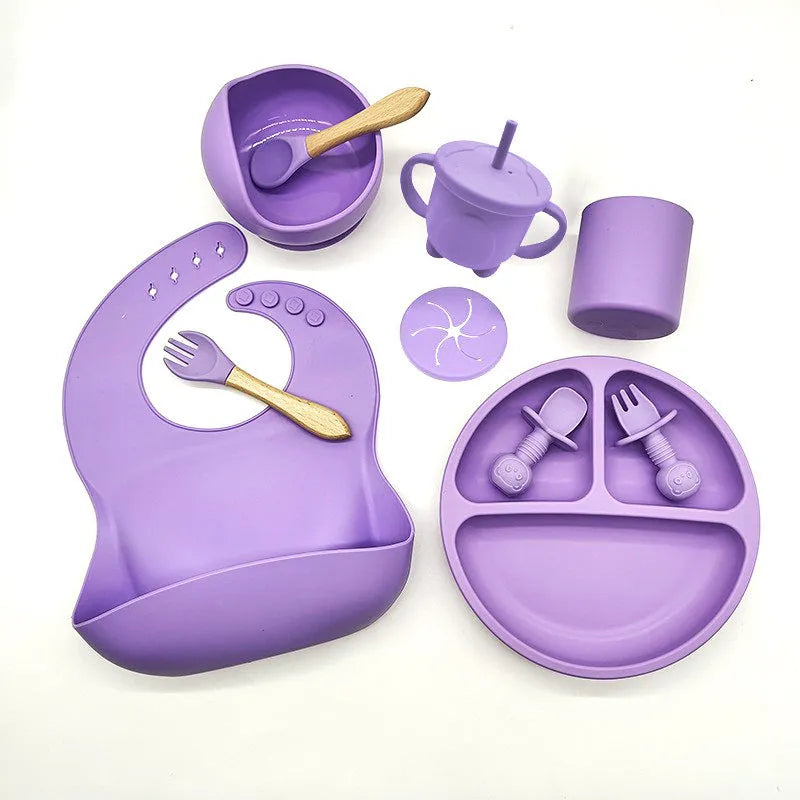 Baby silicone tableware 10 piece set in simple style for feeding over 6 months