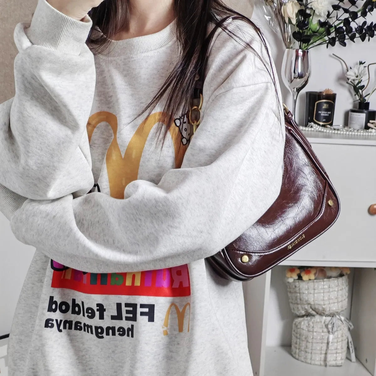 Wine red PU chain crescent underarm bag with horizontal square shape and mobile phone bag for daily one-shoulder use