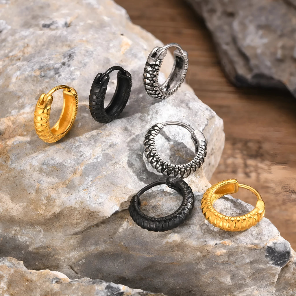Stainless steel snake pattern hip hop ear ring in black and gold colour options.