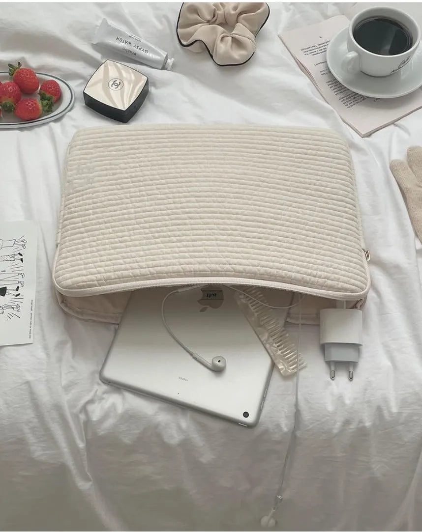 Black and white cotton cloth laptop bag for tablets with anti-seismic protection in multiple sizes