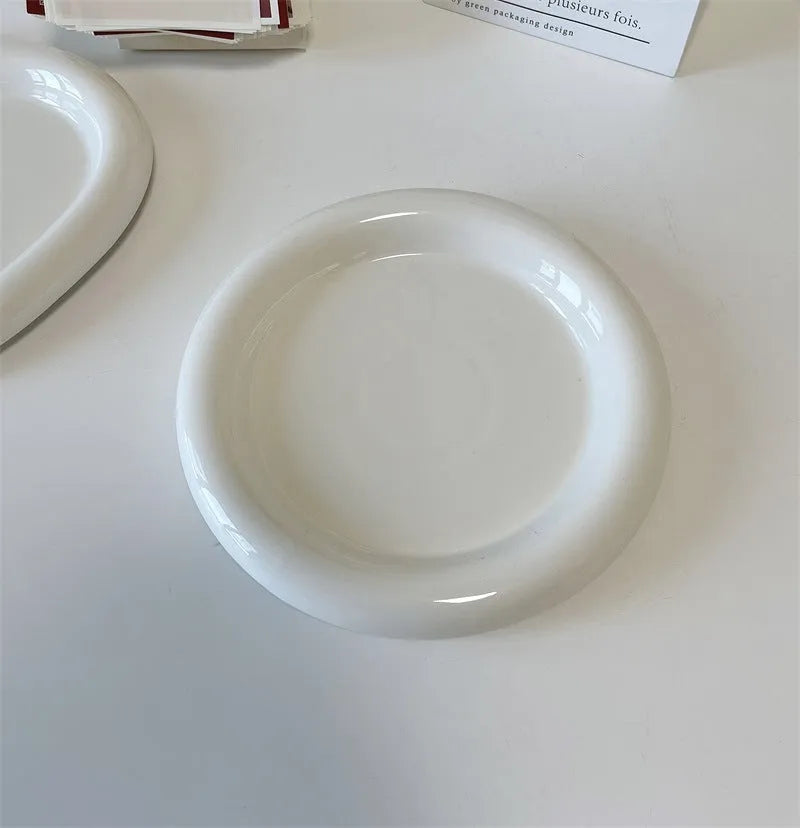 White porcelain plate with bear doodle design, 15cm diameter, microwave safe ceramic tableware