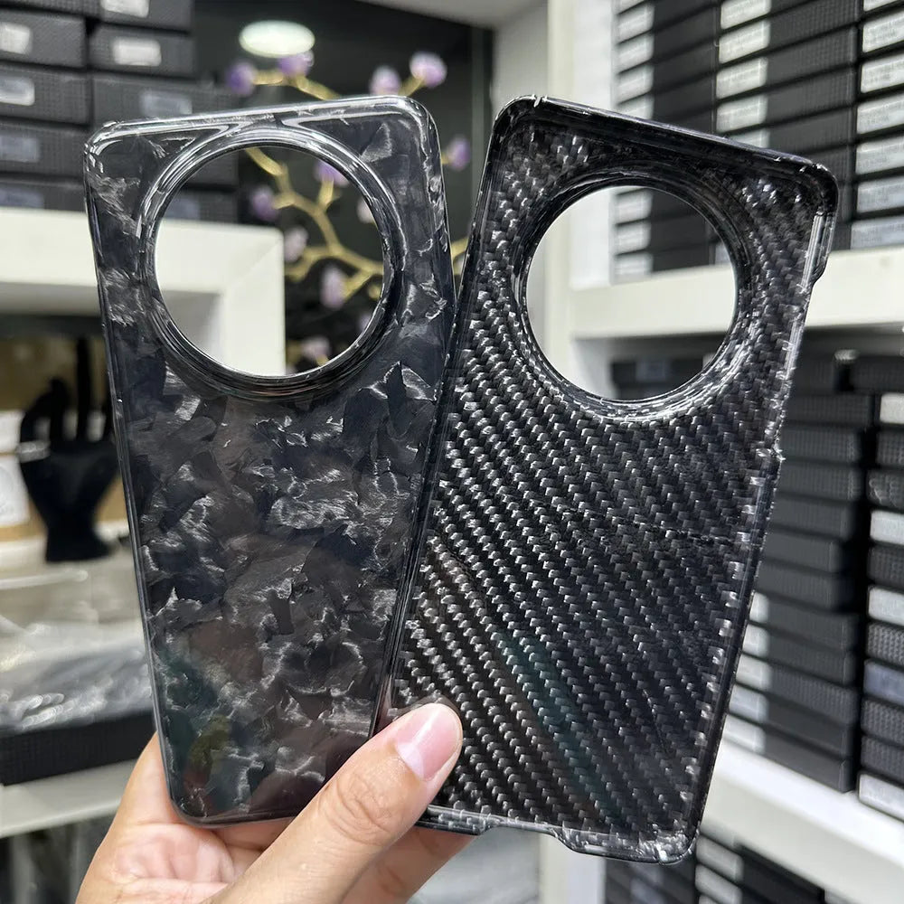 Carbon fibre hard phone case for Huawei Mate 60 Pro with forged pattern and heat dissipation