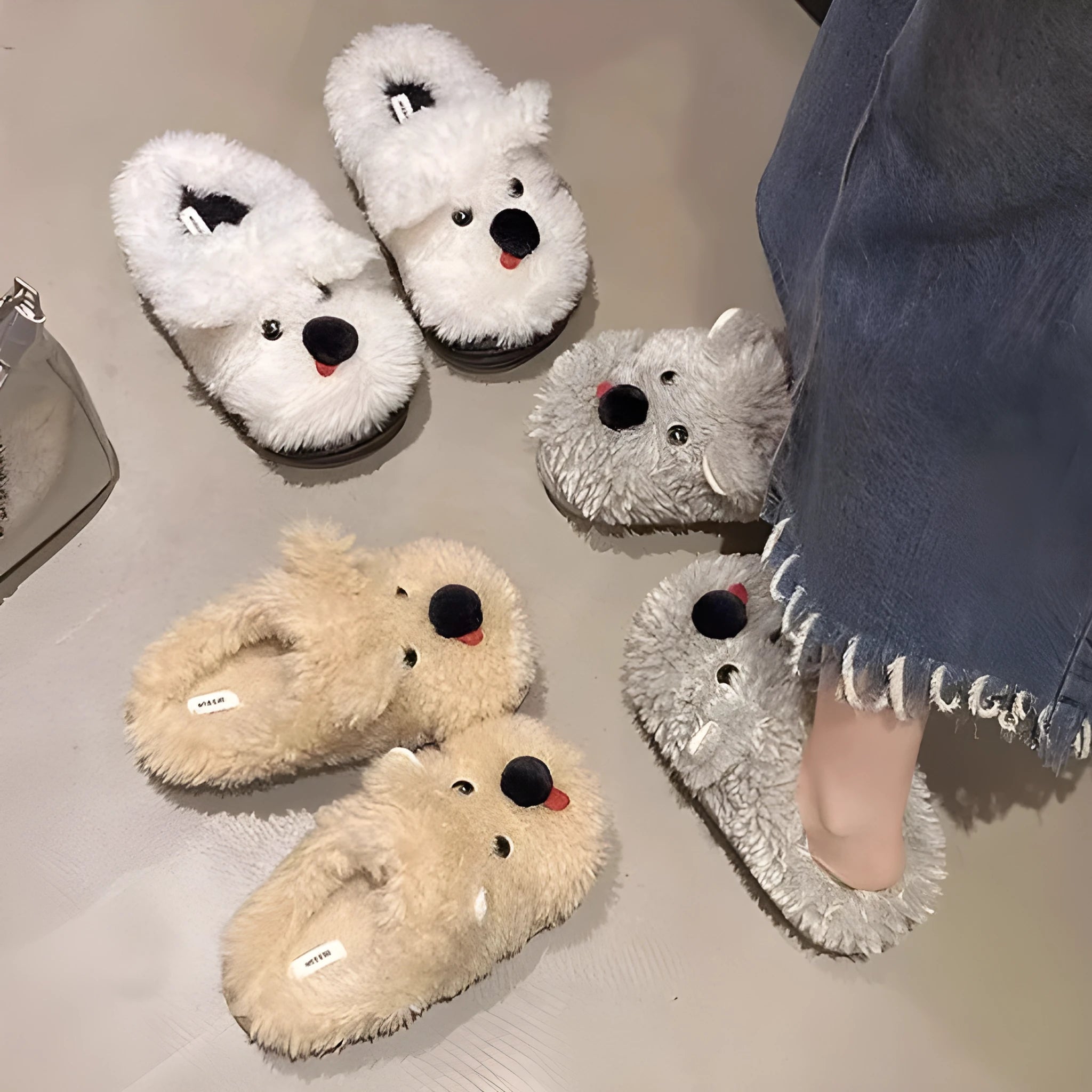 Scrawl Puppy autumn warm closed toe indoor slippers in khaki, plush upper with rubber sole