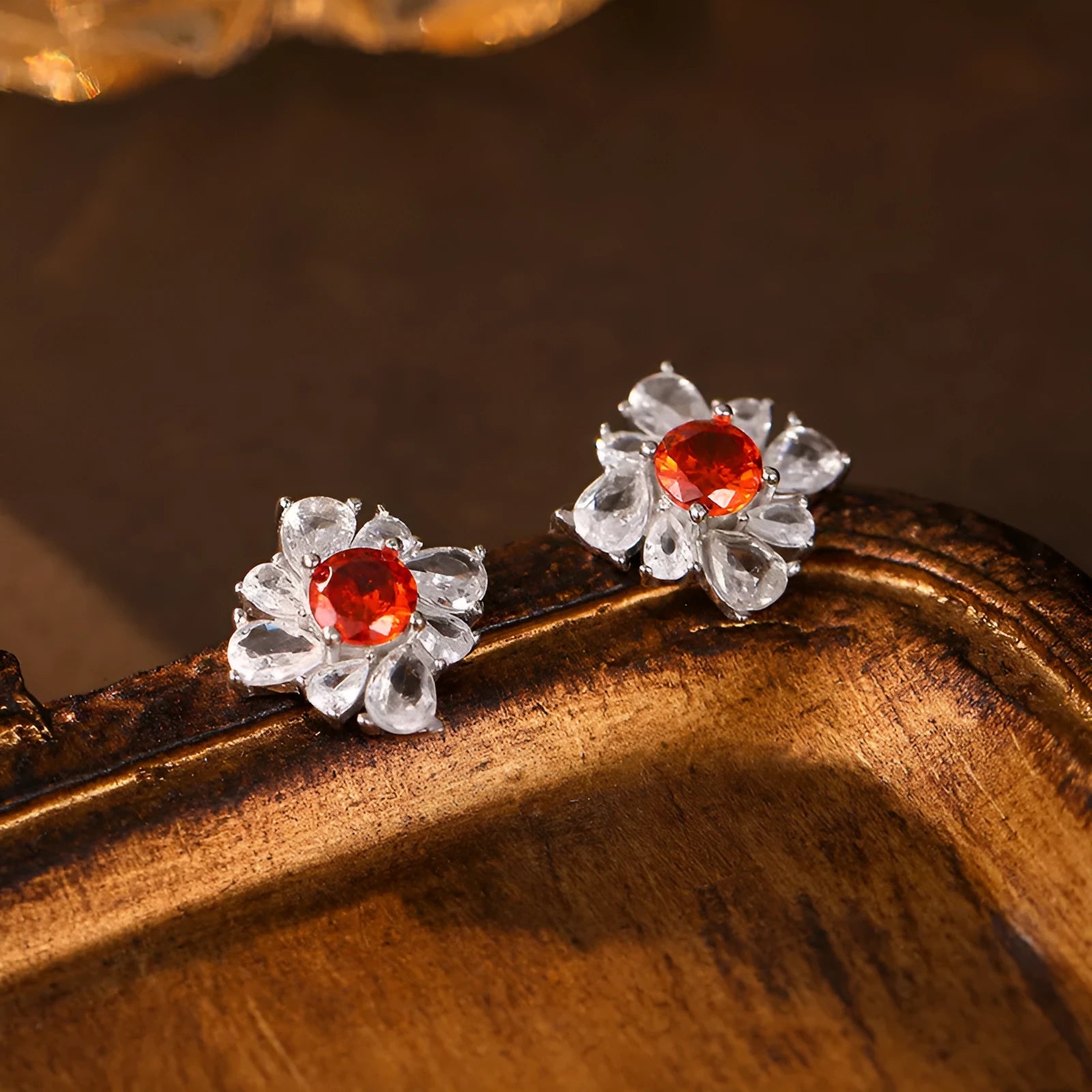 Women's retro geometric earrings in 925 sterling silver with white gold electroplated finish showing U-shaped design