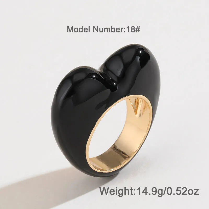 Original design three-dimensional heart-shaped enamel ring in zinc alloy.
