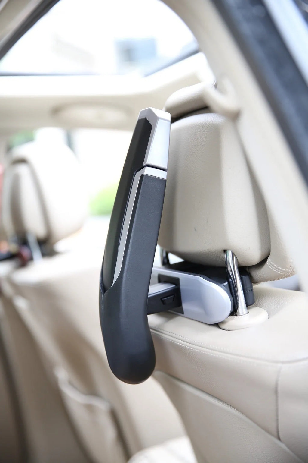 Car hanger matte black silver edge plastic interior hook 22x44.5x16cm