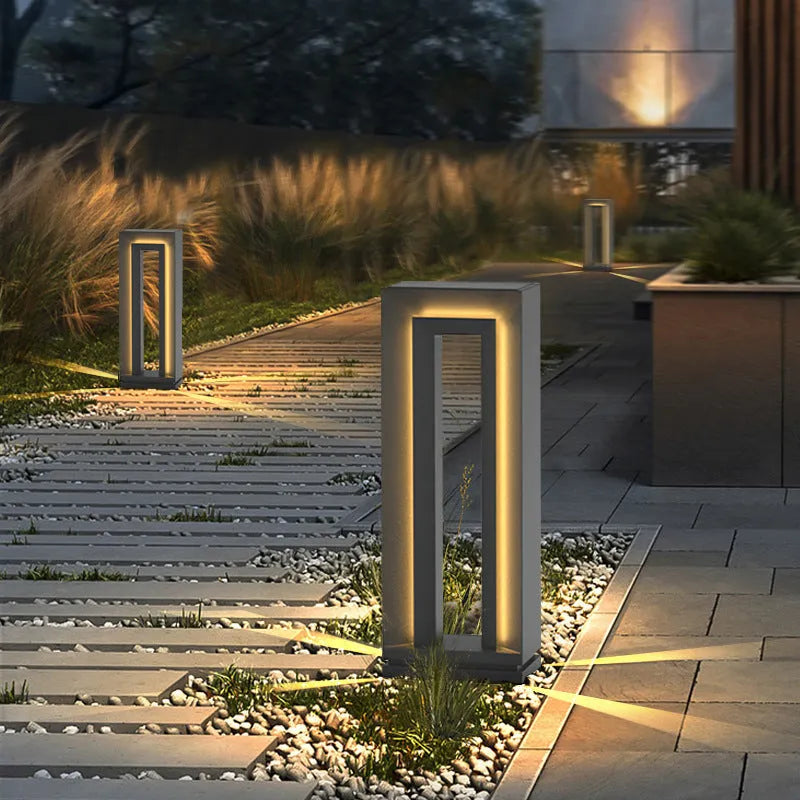 Modern geometric outdoor garden lamp in stainless steel and acrylic, 62 cm long, for solar or electric power