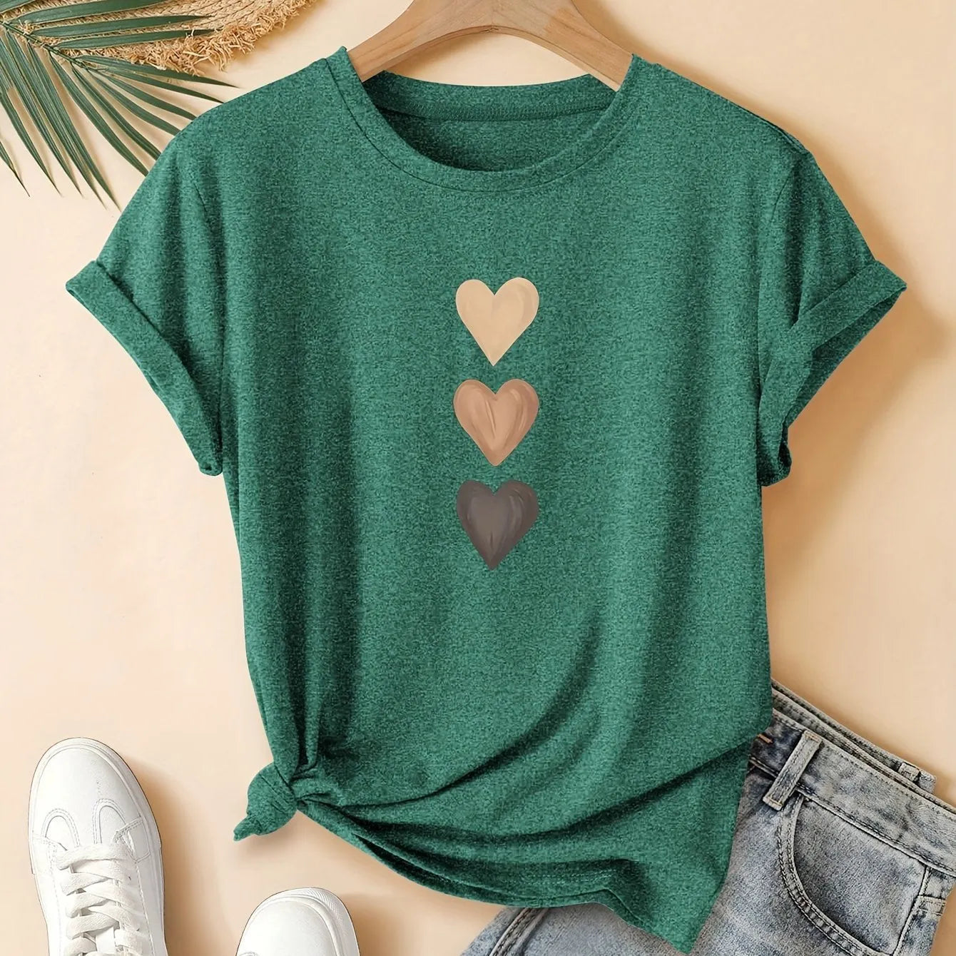 Women's short sleeve round neck t-shirt with an art retro pattern, in pure cotton fabric.