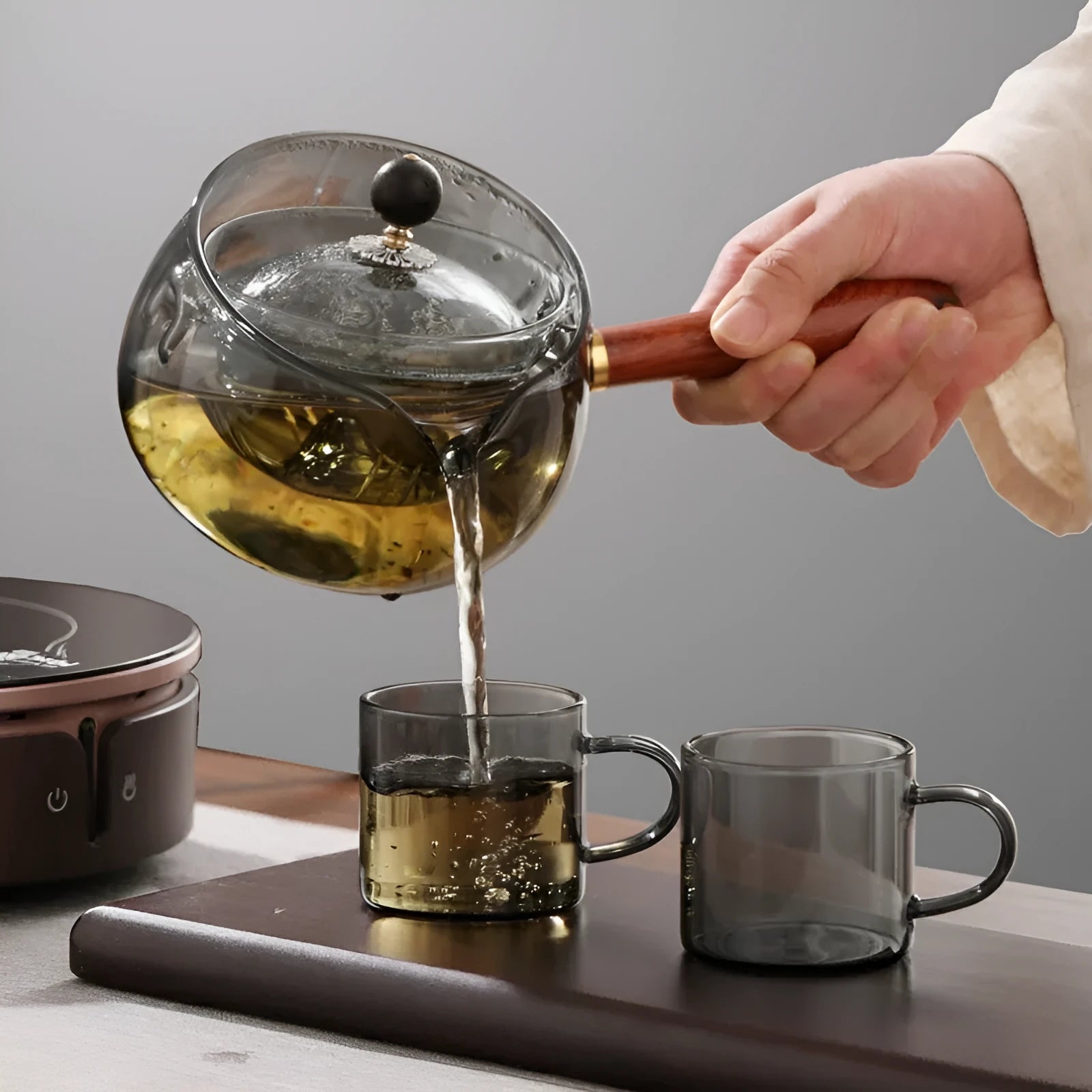 Semi-automatic rotary glass teapot with infuser and wooden handle, transparent borosilicate glass, modern simplicity style