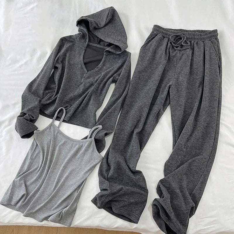 Grey Korean style three-piece women's sports suit set with long-sleeve princess top, shorts, and vest, sizes L to 4XL.