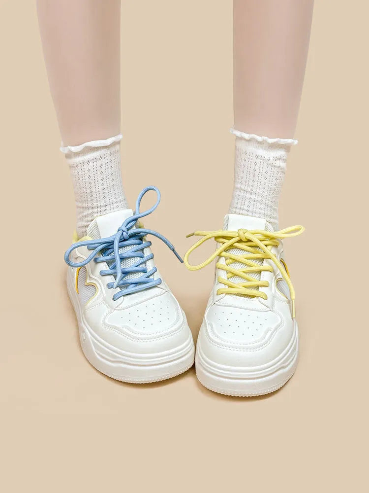 Meow Rabbit Sea Salt Cheese colour youth mesh sneakers with cross straps and lace-up closure
