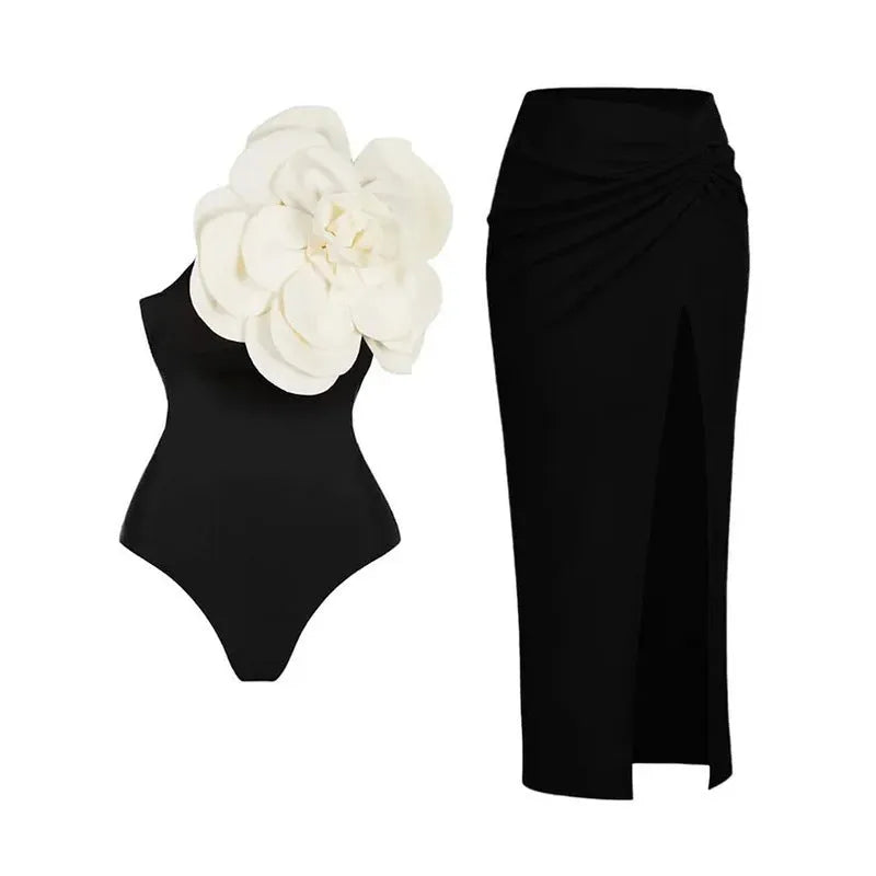 One-piece swimsuit in solid colour with European and American sizing for swimming activities