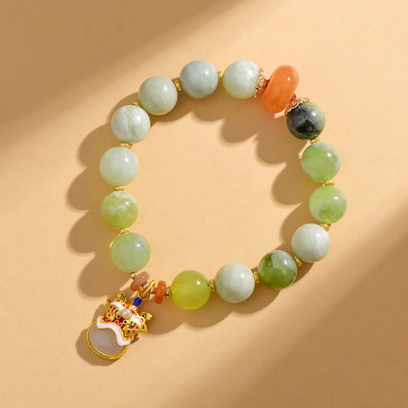 Green milk-in-water xingshi jade geometric pendant bracelet with silver-toned chain