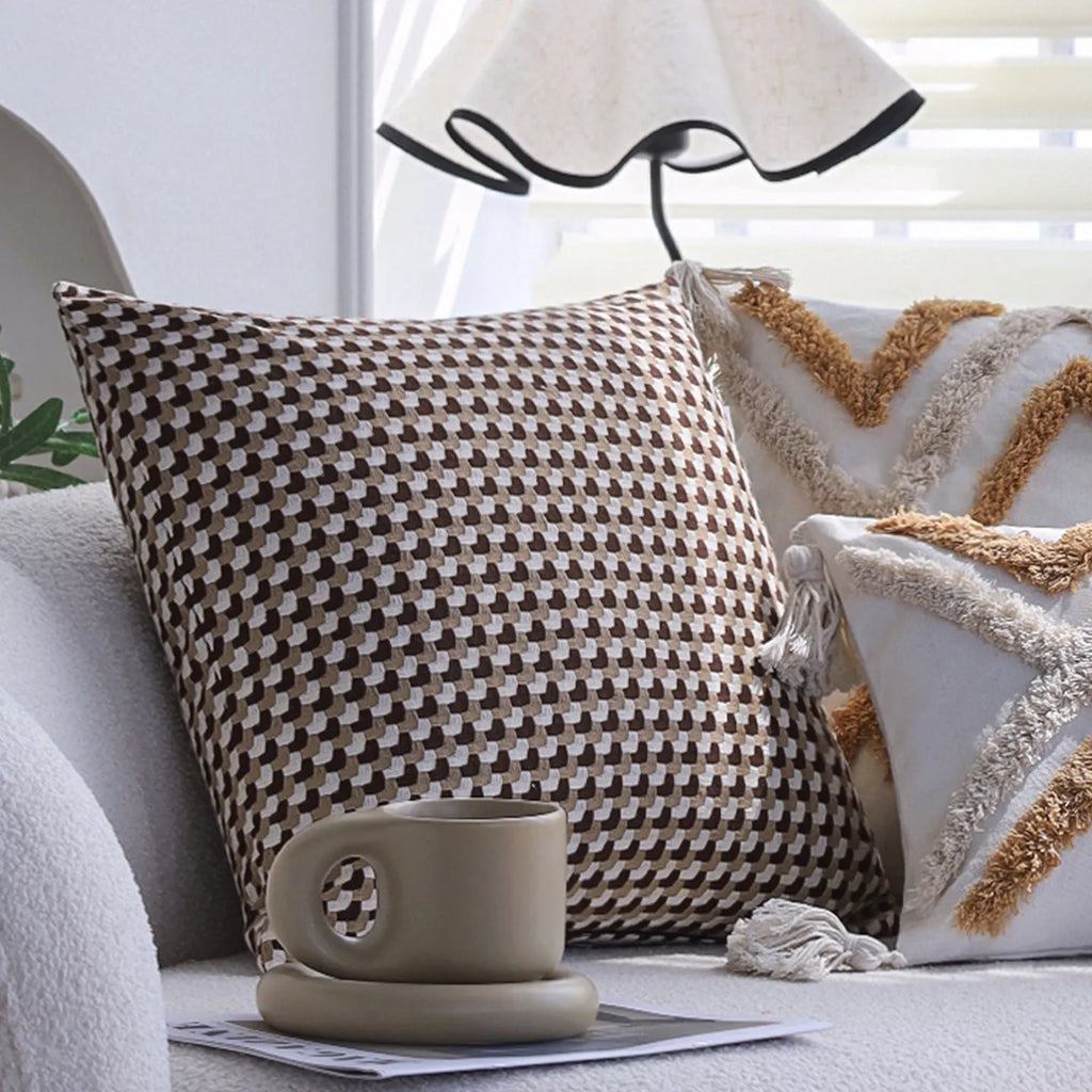 Modern minimalist 45x45cm yarn-dyed Tihua cushion cover with geometric abstract pattern in colourfast orange